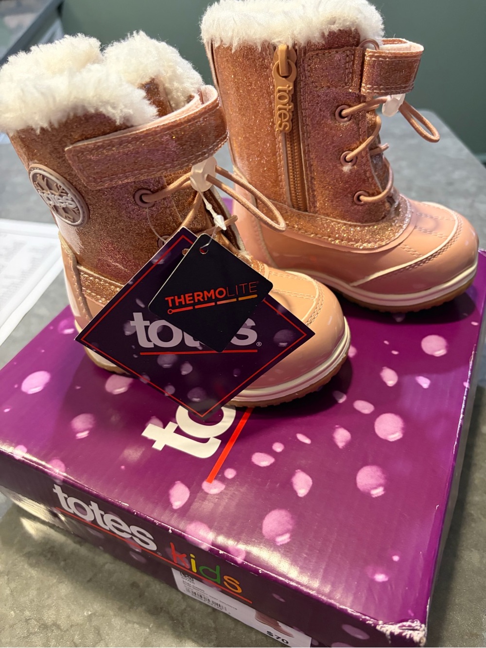 New Totes 5 medium girls toddler snow boots